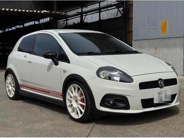 Abarth GRANDE PUNTO 2009 — фото автомобиля