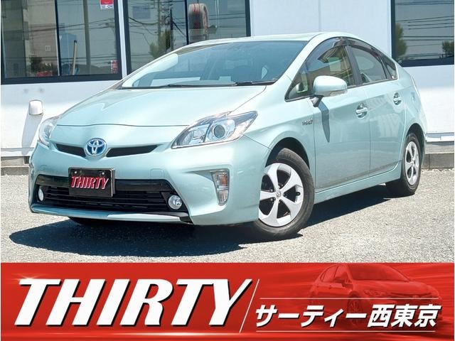 Toyota PRIUS 2012 — фото автомобиля 1