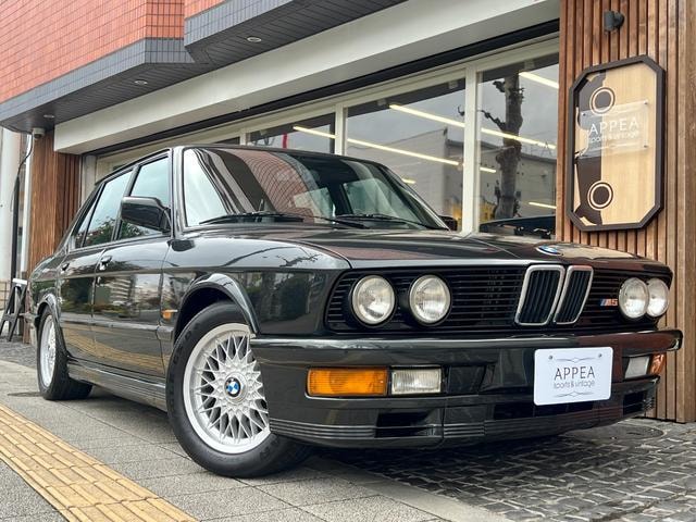 Bmw M5 1988 — фото автомобиля