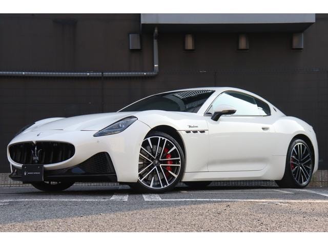 Maserati GRAN TURISMO 2025 — фото автомобиля