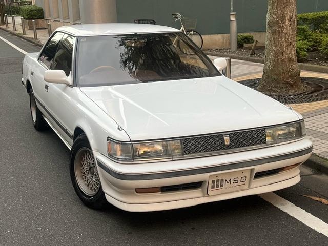 Toyota CHASER 1988 — фото автомобиля 1