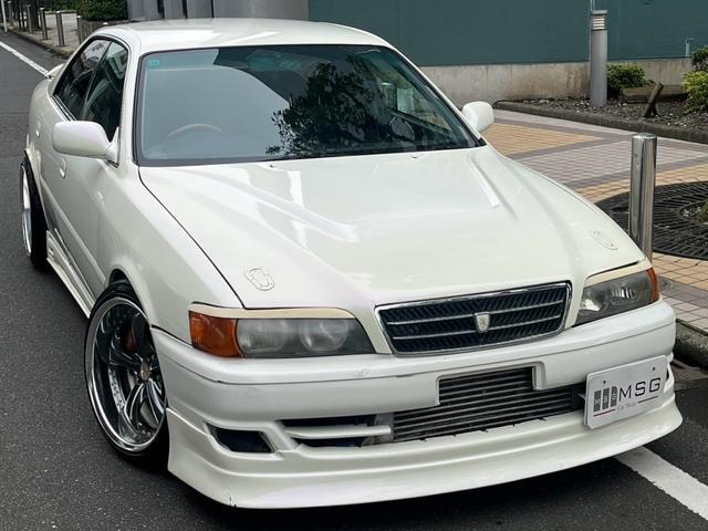 Toyota CHASER 1999 — фото автомобиля 1