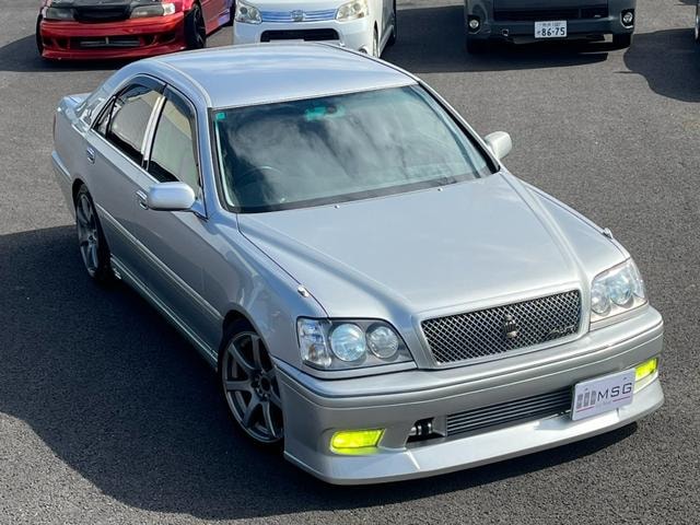 Toyota CROWN 2003 — фото автомобиля 1