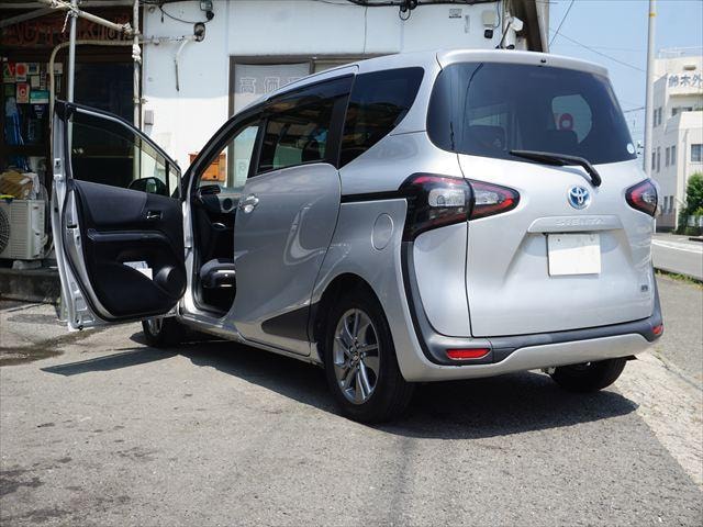 Toyota SIENTA 2016 — фото автомобиля 1