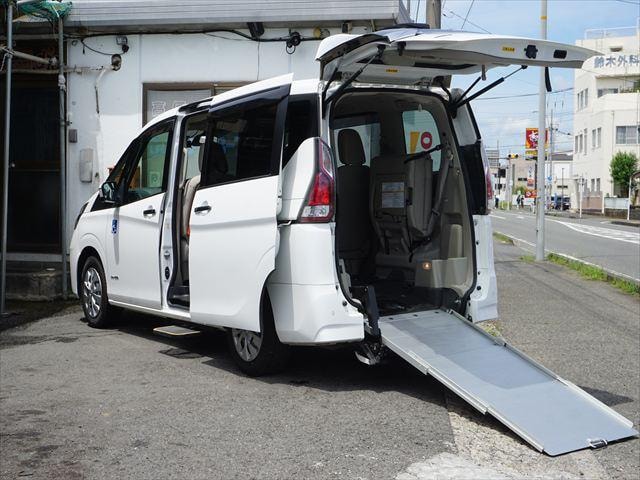Nissan SERENA 2021 — фото автомобиля 1