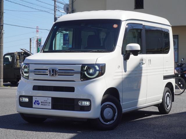 Honda N-VAN PLUS STYLE 2018 — фото автомобиля 1