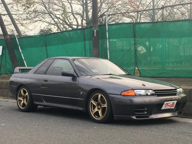 Nissan SKYLINE 1992 — фото автомобиля