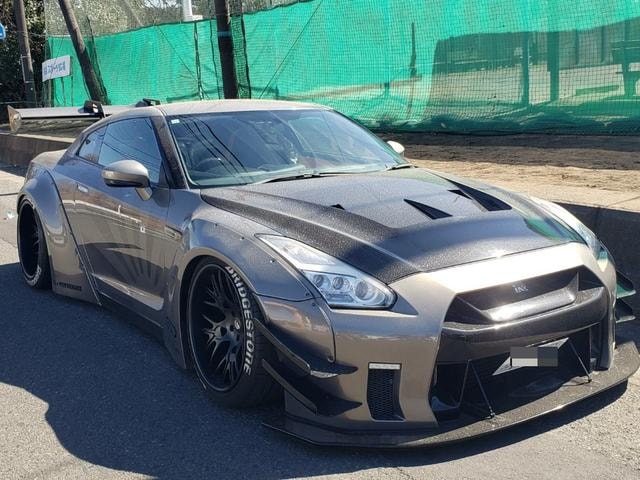 Nissan GT-R 2007 — фото автомобиля
