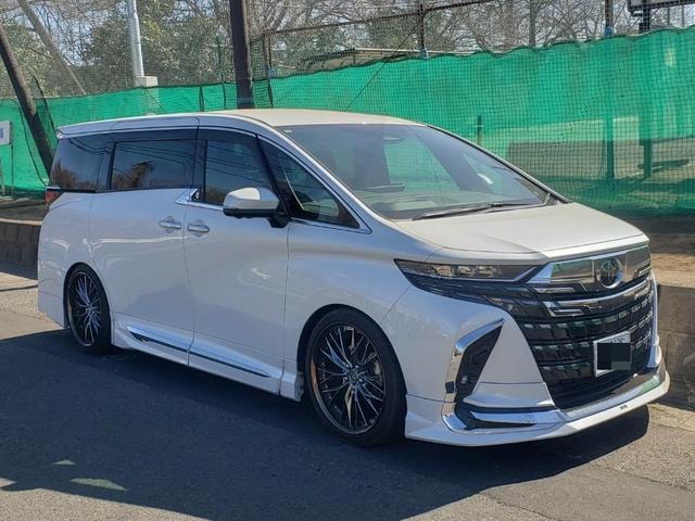 Toyota ALPHARD HYBRID 2023 — фото автомобиля