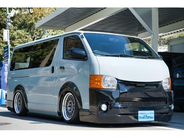 Toyota HIACE VAN 2013 — фото автомобиля 1