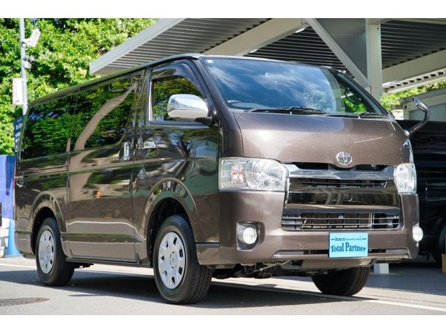Toyota HIACE VAN 2019 — фото автомобиля