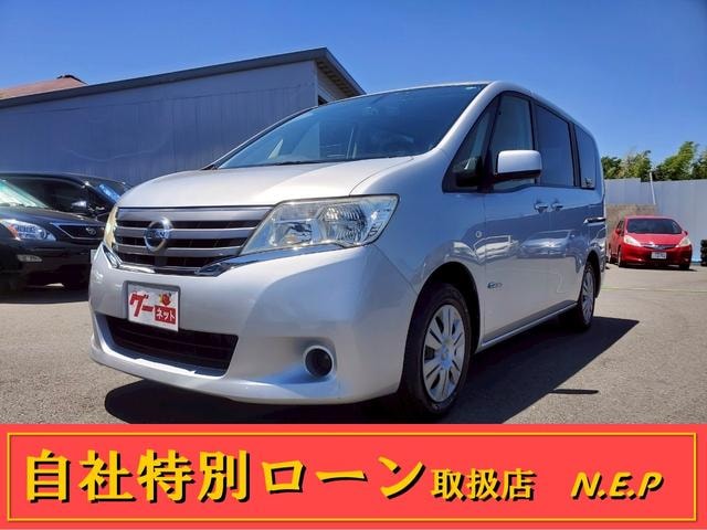 Nissan SERENA 2013 — фото автомобиля 1