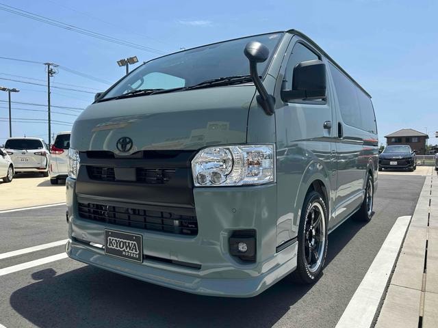 Toyota HIACE VAN 2026 — фото автомобиля