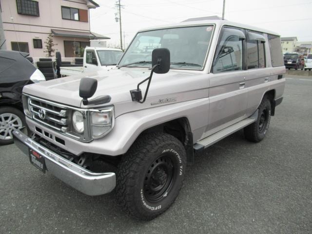 Toyota LAND CRUISER 70 2003 — фото автомобиля