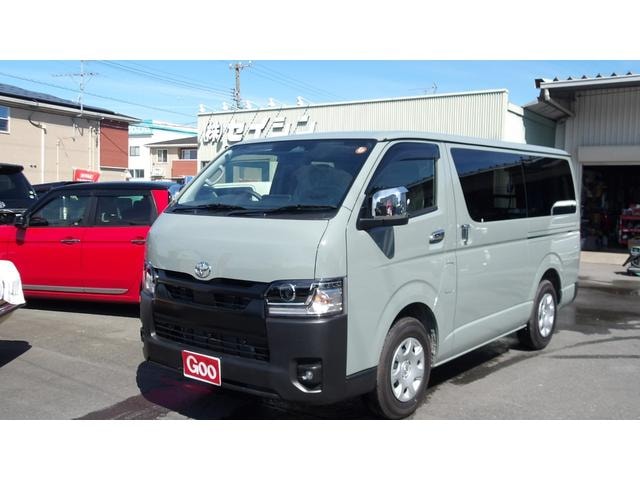 Toyota HIACE VAN 2026 — фото автомобиля 1