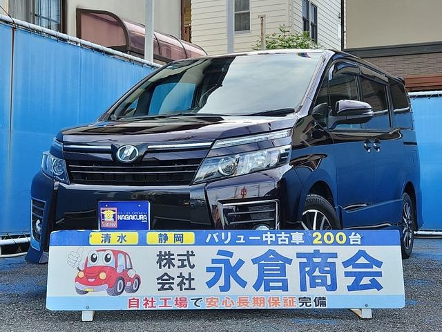 Toyota VOXY 2015 — фото автомобиля 1