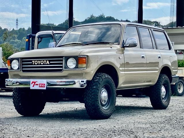 Toyota LAND CRUISER 80 1995 — фото автомобиля