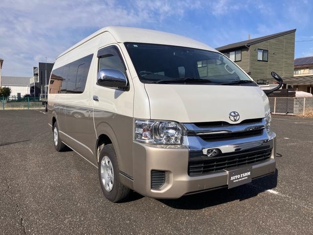 Toyota HIACE WAGON 2016 — фото автомобиля