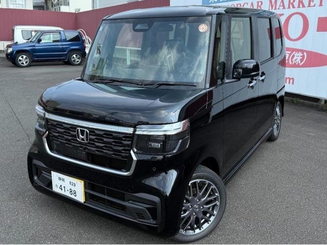 Honda N-BOX CUSTOM 2025 — фото автомобиля 1