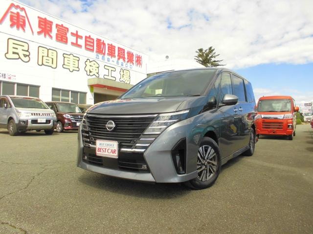 Nissan SERENA 2024 — фото автомобиля 1