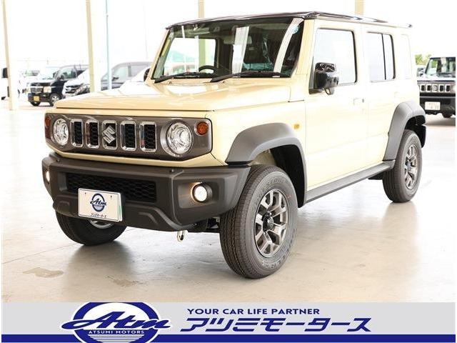 Suzuki JIMNY NOMADE 2026 — фото автомобиля 1