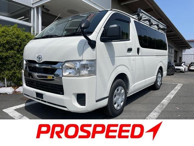 Toyota HIACE VAN 2023 — фото автомобиля 1