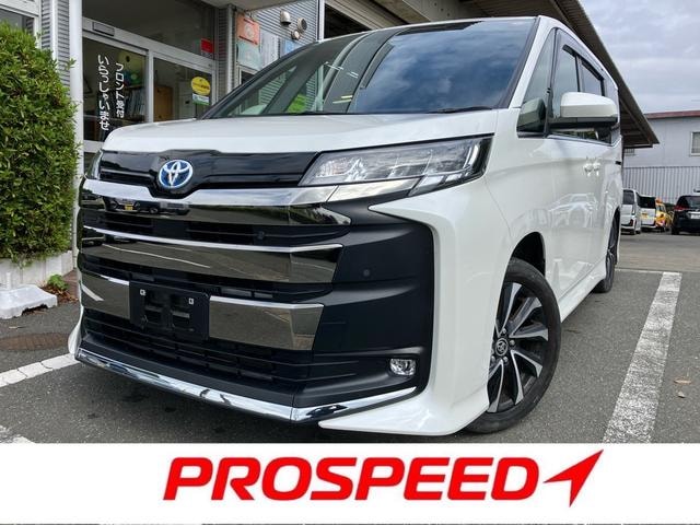 Toyota NOAH 2024 — фото автомобиля 1