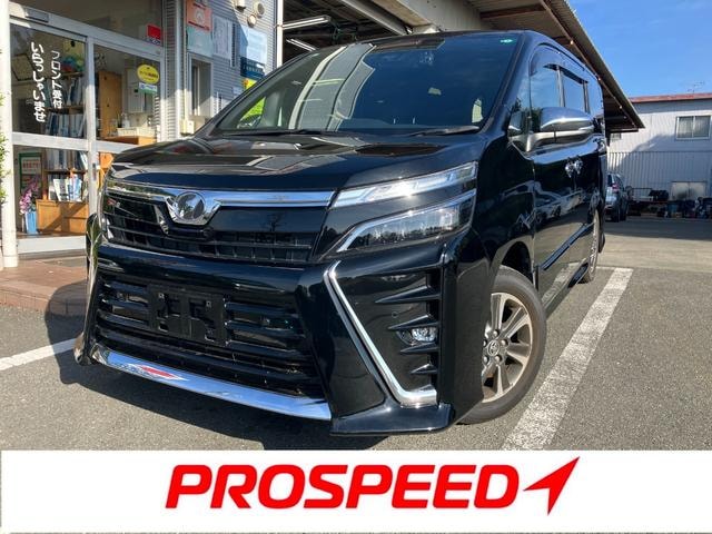Toyota VOXY 2019 — фото автомобиля 1