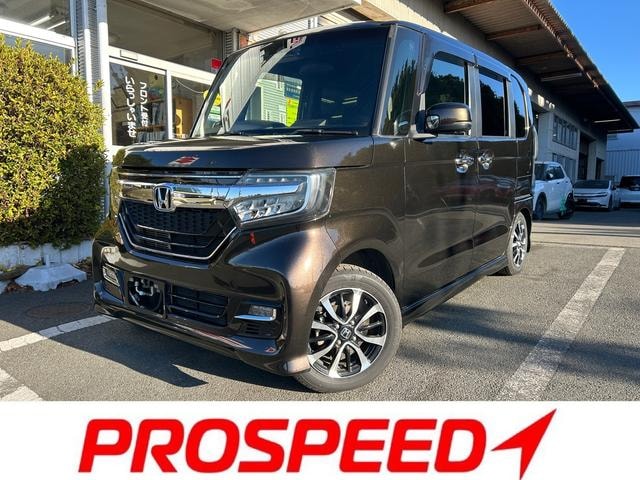 Honda N-BOX CUSTOM 2020 — фото автомобиля 1