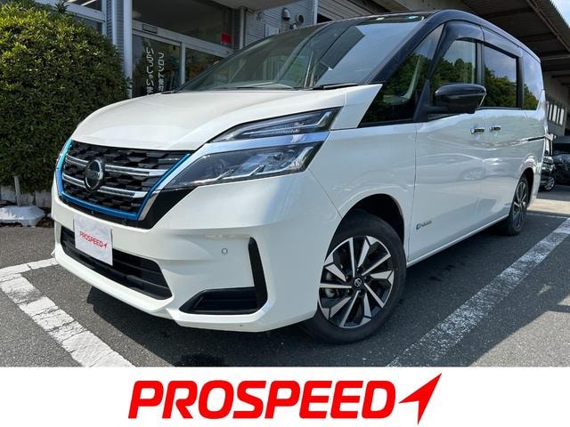 Nissan SERENA 2022 — фото автомобиля 1