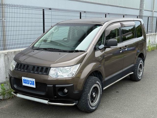 Mitsubishi DELICA D:5 2011 — фото автомобиля