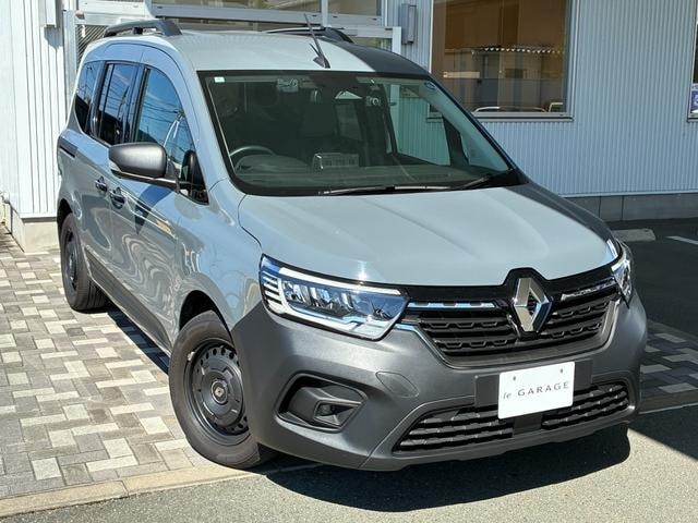 Renault KANGOO 2024 — фото автомобиля 1