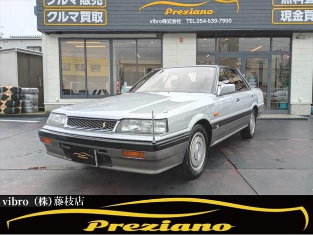 Nissan SKYLINE 1988 — фото автомобиля 1