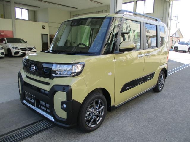 Daihatsu TANTO 2026 — фото автомобиля 1
