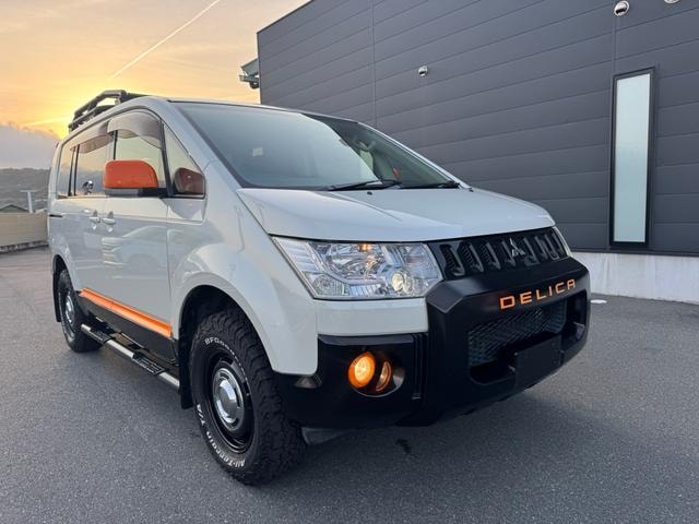 Mitsubishi DELICA D:5 2017 — фото автомобиля 1