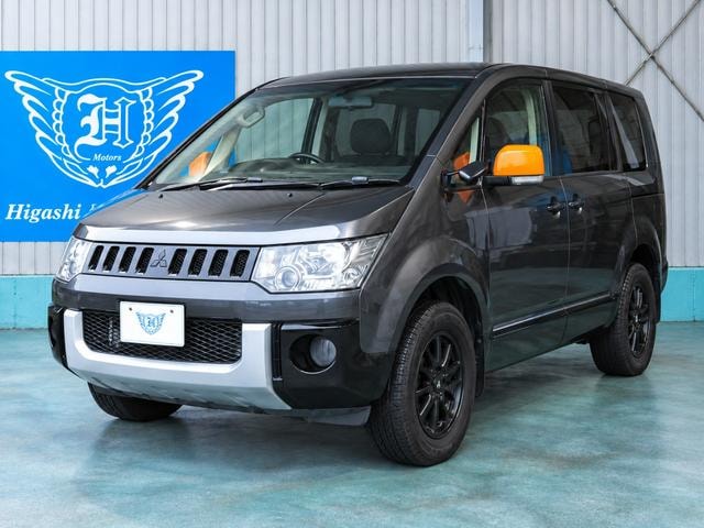 Mitsubishi DELICA D:5 2017 — фото автомобиля