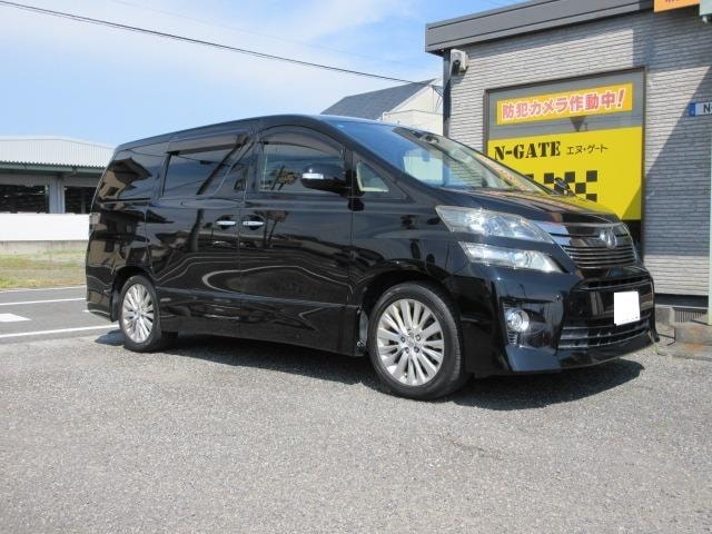 Toyota VELLFIRE 2013 — фото автомобиля 1