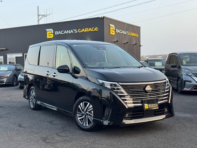 Nissan SERENA 2024 — фото автомобиля 1