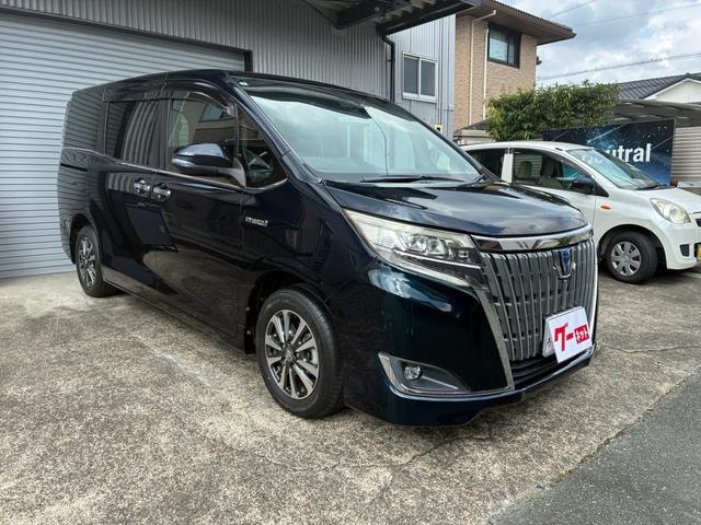 Toyota ESQUIRE 2018 — фото автомобиля 1