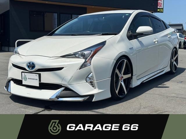 Toyota PRIUS 2016 — фото автомобиля 1