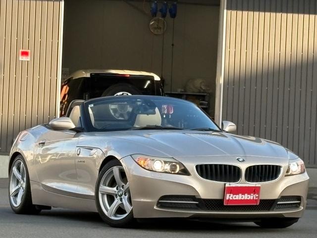 Bmw Z4 2010 — фото автомобиля