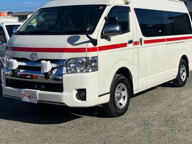 Toyota HIACE VAN 2017 — фото автомобиля