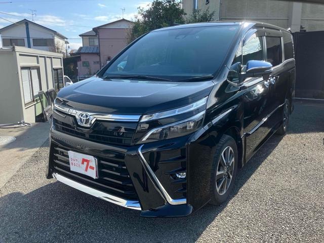 Toyota VOXY 2021 — фото автомобиля 1