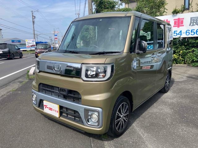 Daihatsu WAKE 2015 — фото автомобиля
