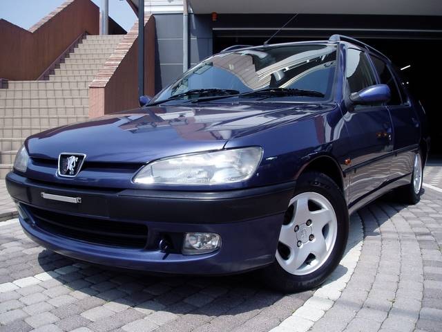Peugeot 306 1998 — фото автомобиля