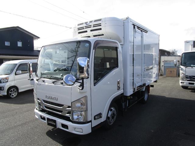 Isuzu ELF TRUCK 2016 — фото автомобиля 1