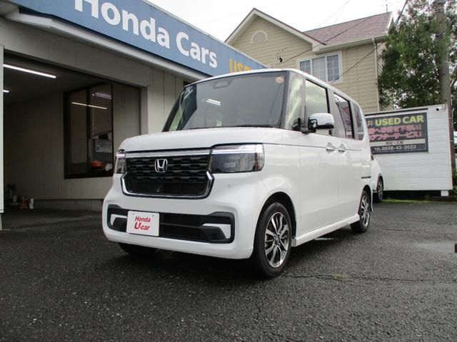 Honda N-BOX CUSTOM 2023 — фото автомобиля 1