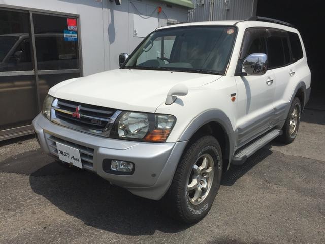 Mitsubishi PAJERO 2000 — фото автомобиля