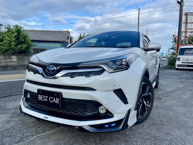 Toyota C-HR 2017 — фото автомобиля 1