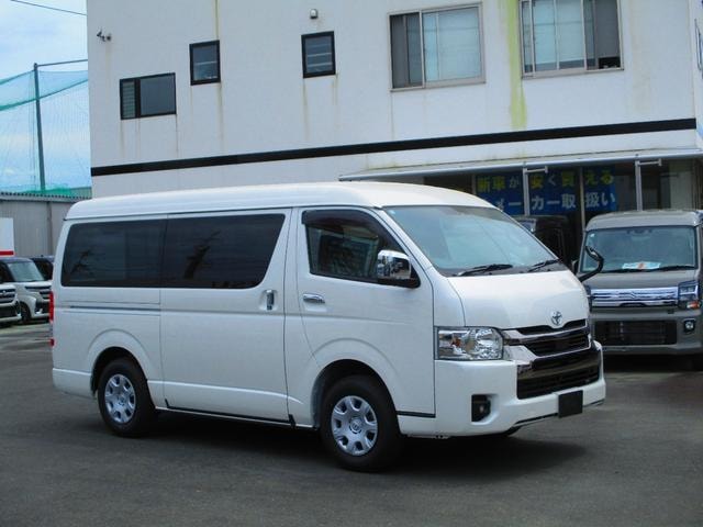 Toyota HIACE VAN 2025 — фото автомобиля 1